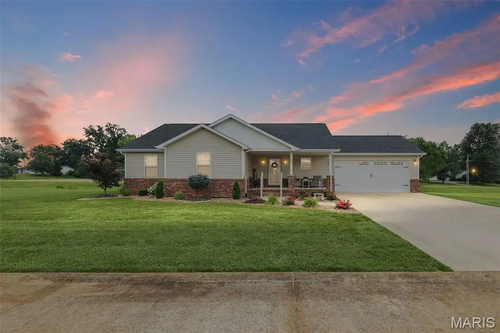 809 Amber Drive, Okawville, IL 62271 - #1