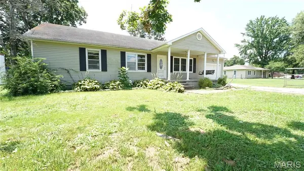 811 Chautauqua Lane, Dexter, MO 63841