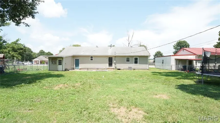 811 Chautauqua Lane, Dexter, MO 63841 - #3