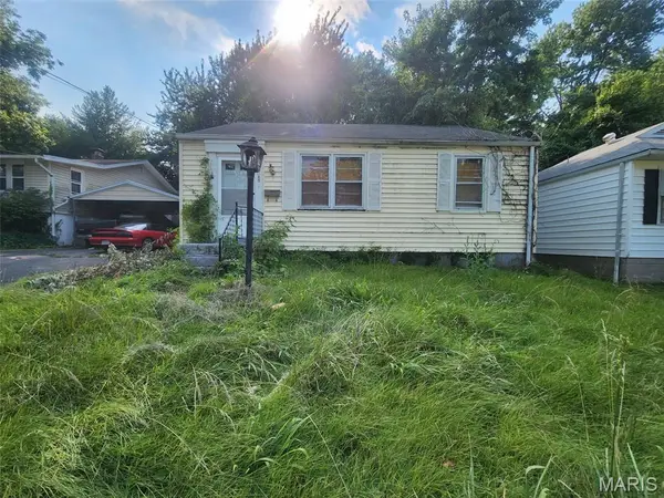 10065 Stimson Drive, St Louis, MO 63137