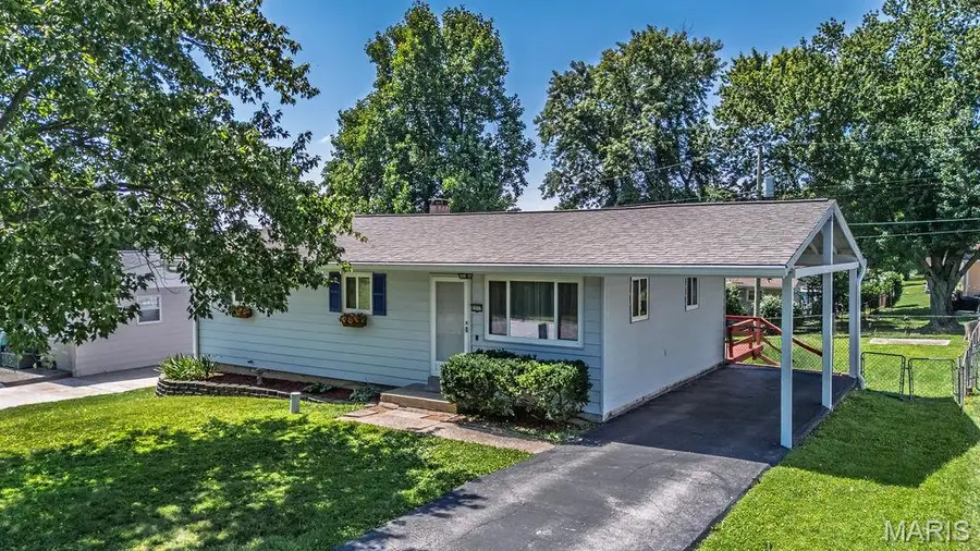 1217 Clearview Drive, Saint Charles, MO 63303 - #2