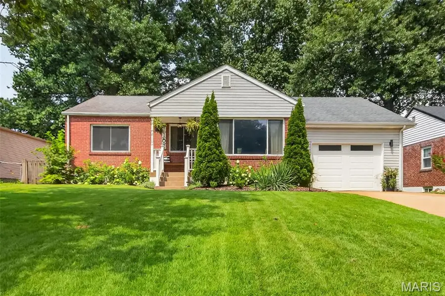 1107 Selma Avenue, Webster Groves, MO 63119 - #2