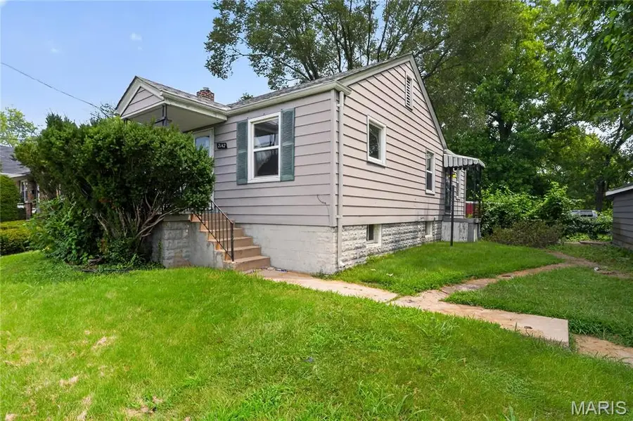 2142 Penfield Avenue, Vinita Park, MO 63114 - #2