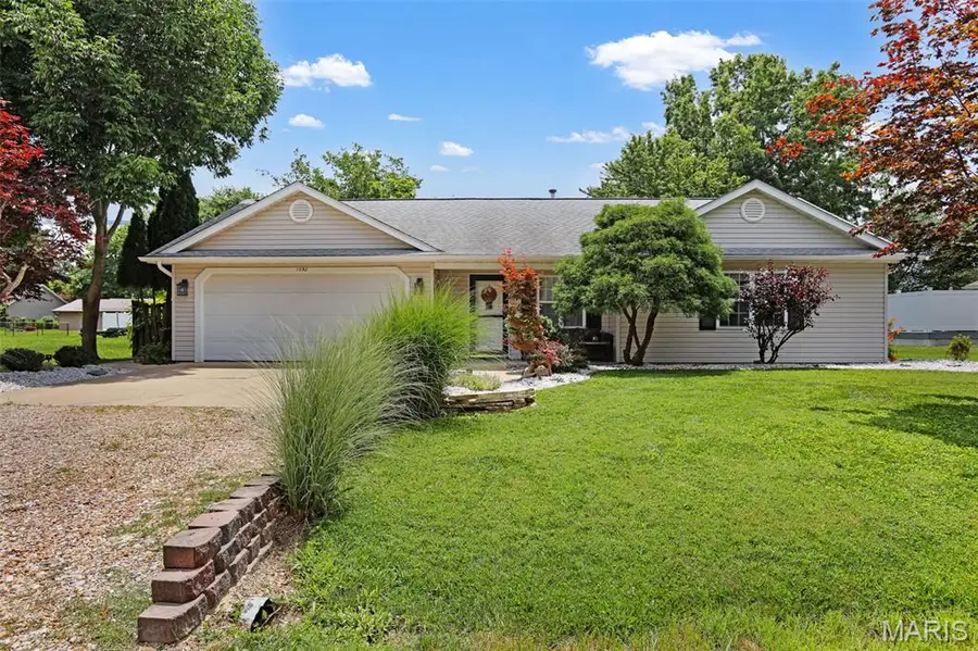 1092 Barbados Drive, Edwardsville, IL 62025 - #3