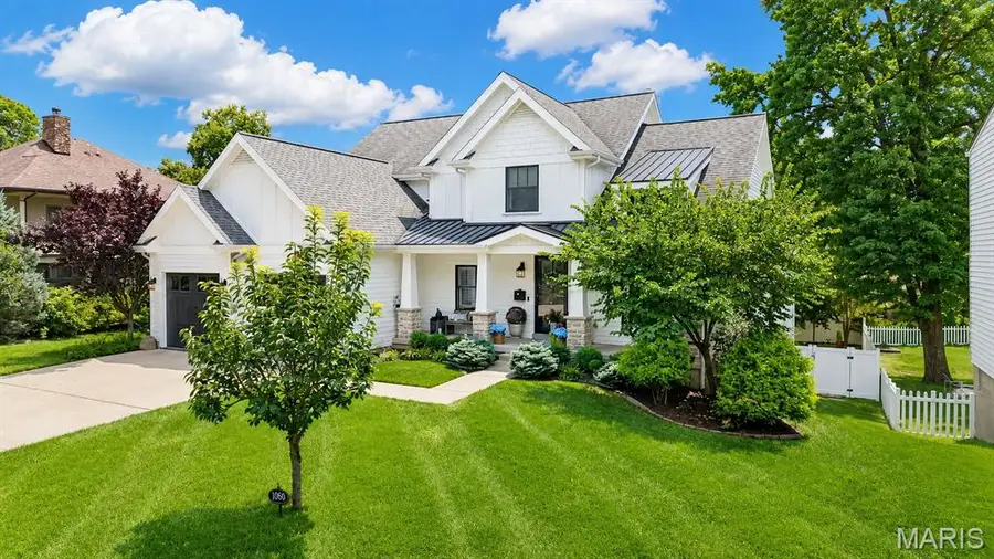 1060 Chelsea Avenue, Glendale, MO 63122 - #2