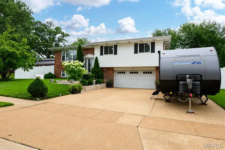 10202 Jubil Drive, Affton, MO 63123 - #2