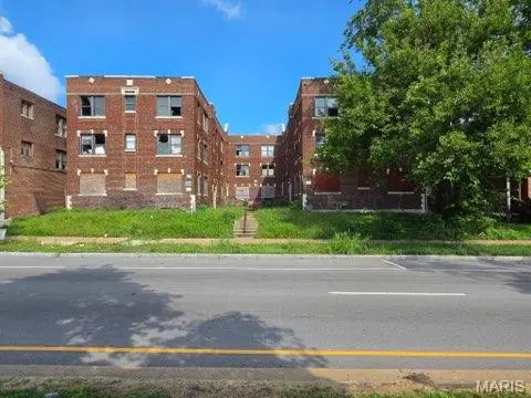 2811 N Kingshighway Boulevard, Saint Louis, MO 63115 - #2