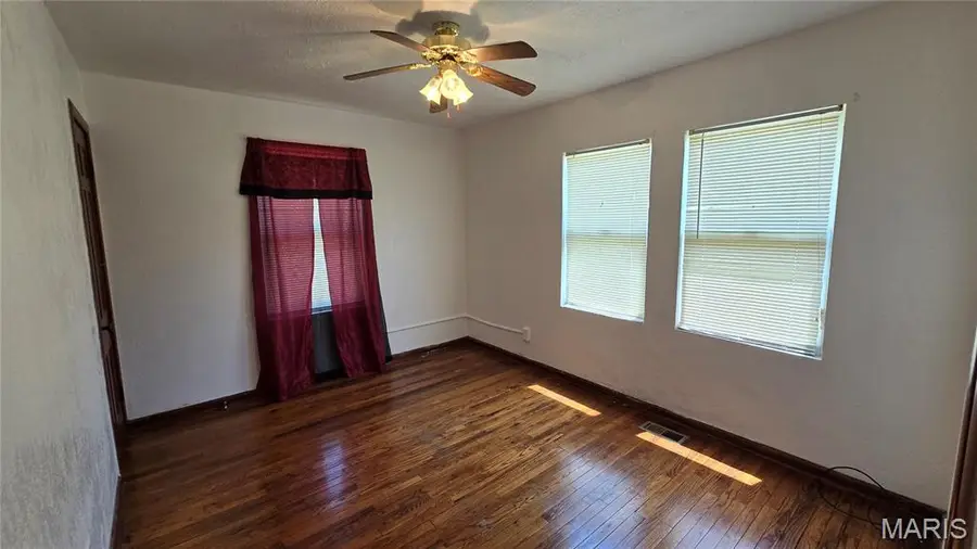 1469 Ferguson Avenue, Saint Louis, MO 63133 - #3