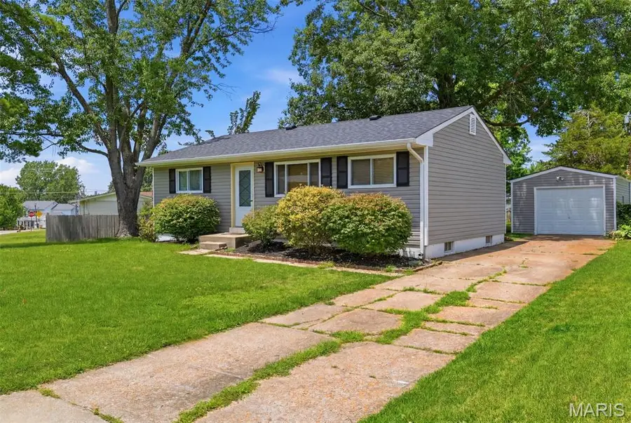 111 Arras Drive, Saint Louis, MO 63129 - #2