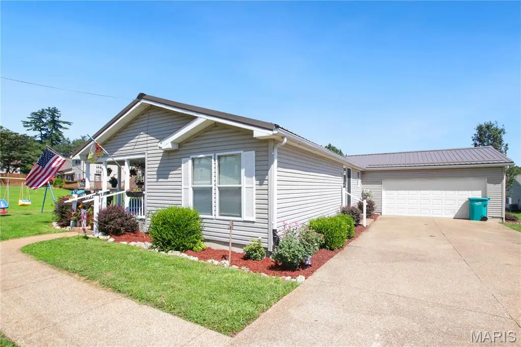 131 E Springfield Avenue, Gerald, MO 63037 - #1