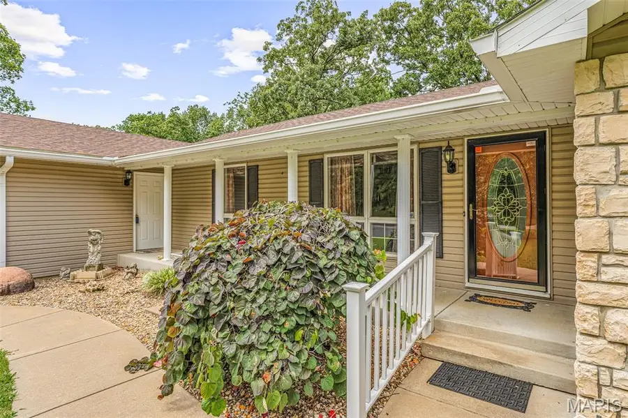 545 Lindsey Lane, Farmington, MO 63640 - #2