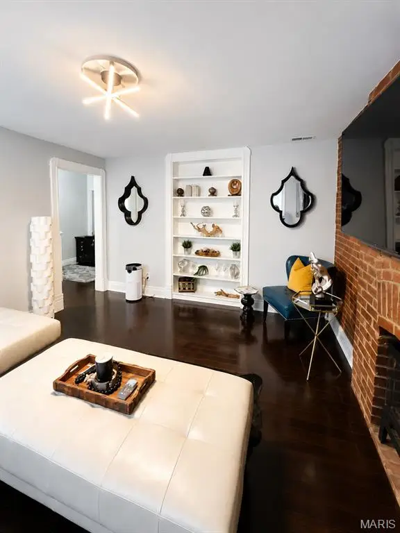 2630 S Jefferson Avenue, Saint Louis, MO 63118 - #2