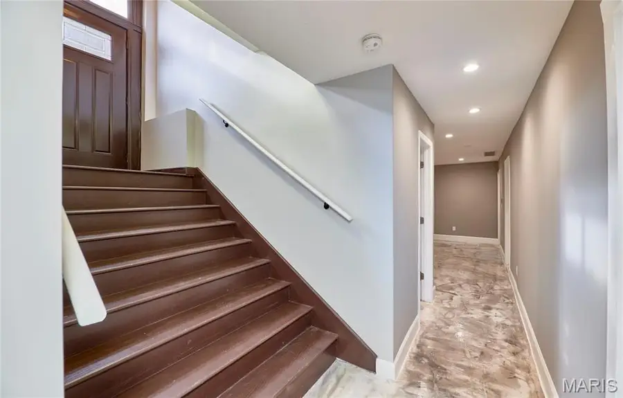 4253 Washington Boulevard #A, Saint Louis, MO 63108 - #3