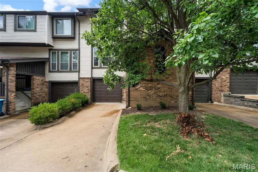 2317 Driftwood Place, Maryland Heights, MO 63146 - #2