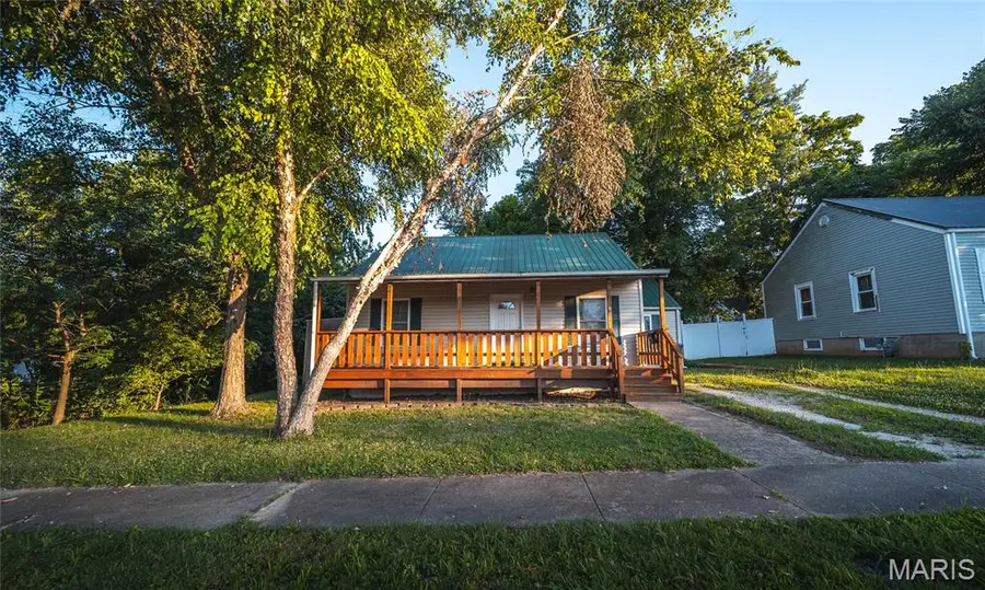 906 E 6th Street, Rolla, MO 65401 - #2