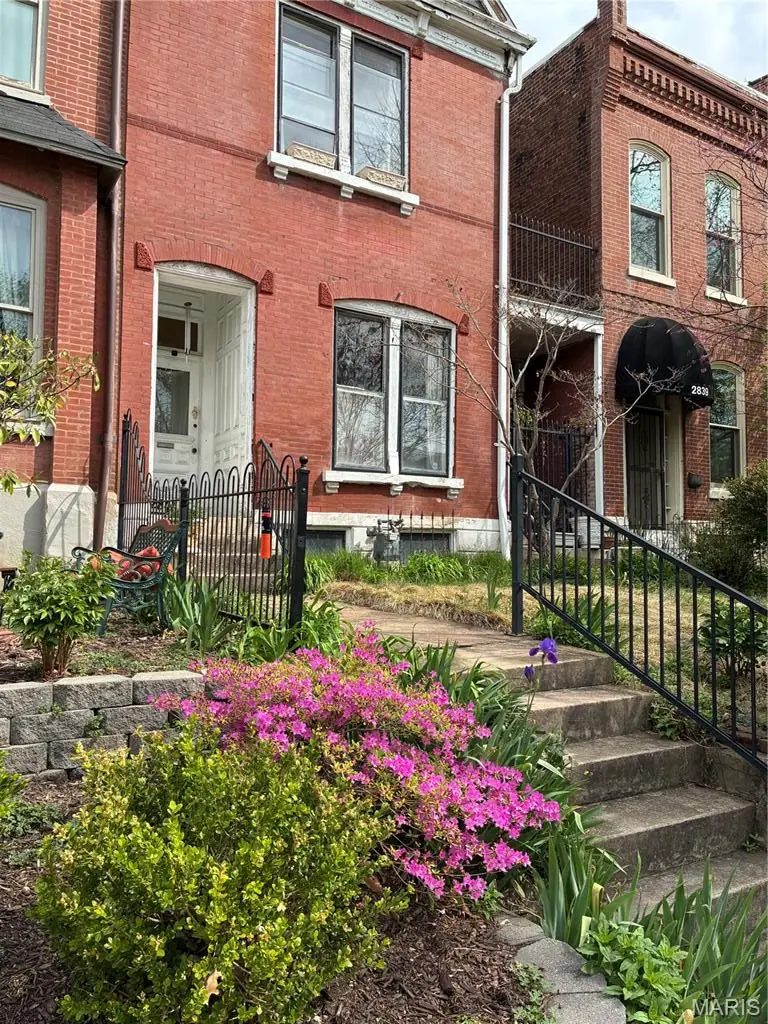 2841 Russell Boulevard, Saint Louis, MO 63104 - #1