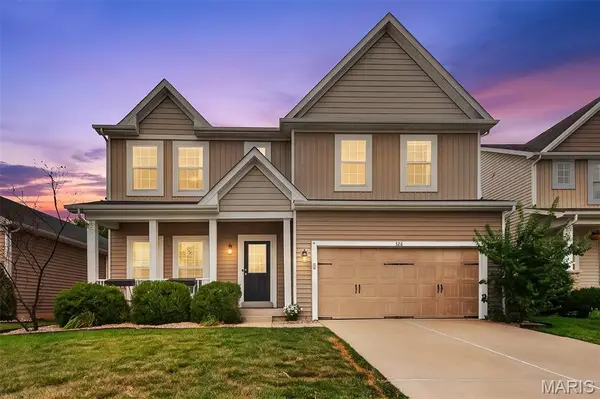 326 Country Trail Drive, Lake St Louis, MO 63367