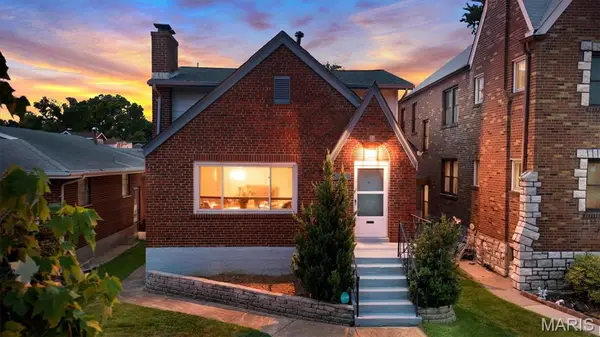 3621 Watson Road, St Louis, MO 63109