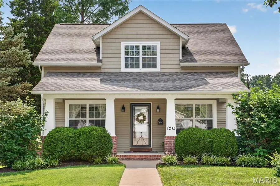 1215 Oakland Avenue, Edwardsville, IL 62025 - #2