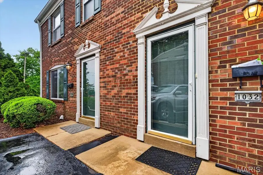 1030 Lacouer Drive, Kirkwood, MO 63122 - #2