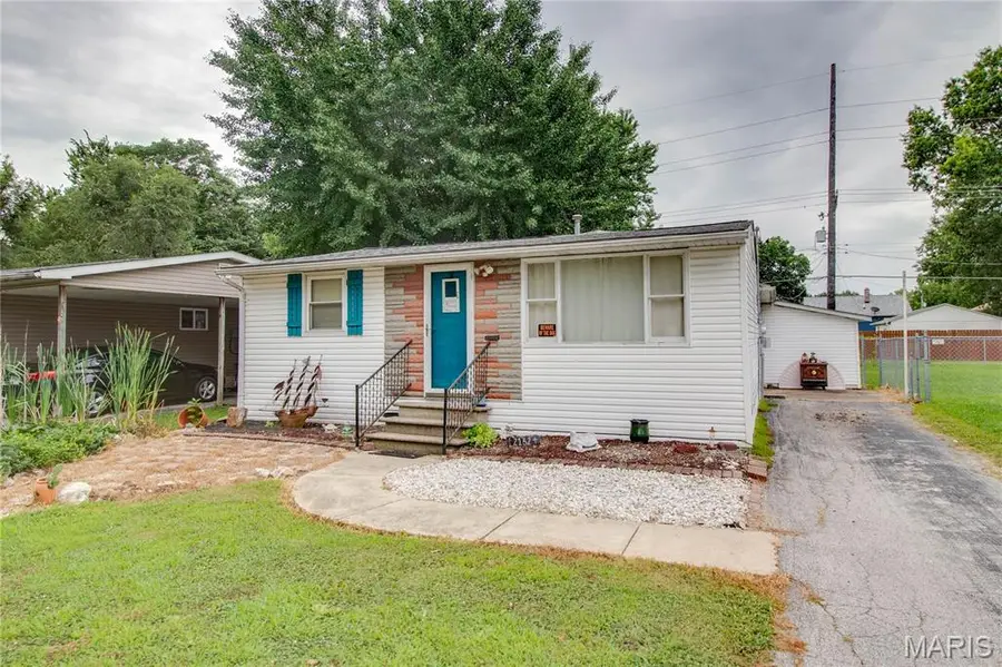 2132 Miracle Avenue, Granite City, IL 62040 - #2
