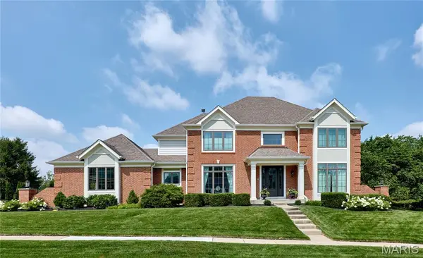 2323 Wellington Estates Drive, Chesterfield, MO 63017