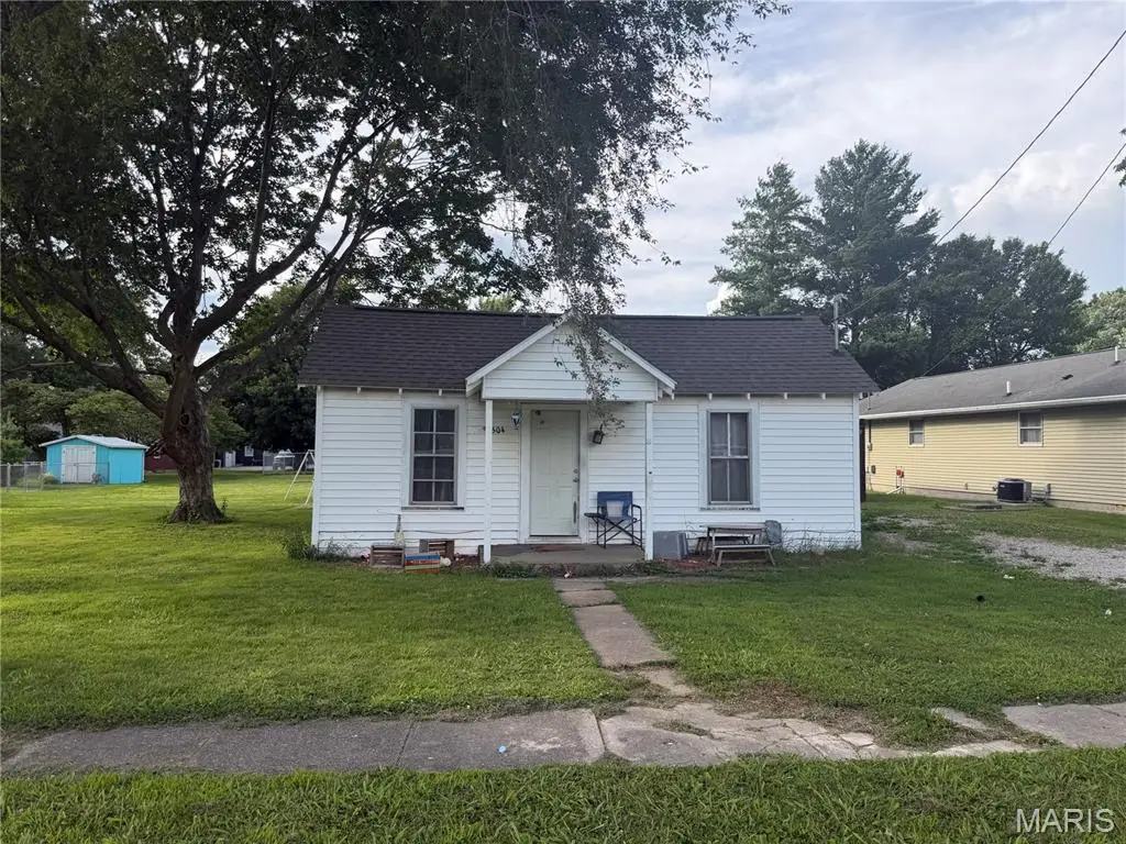 1504 Ohio, Windsor, IL 61957 - #1