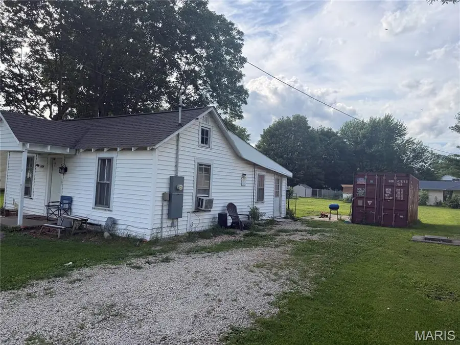 1504 Ohio, Windsor, IL 61957 - #3