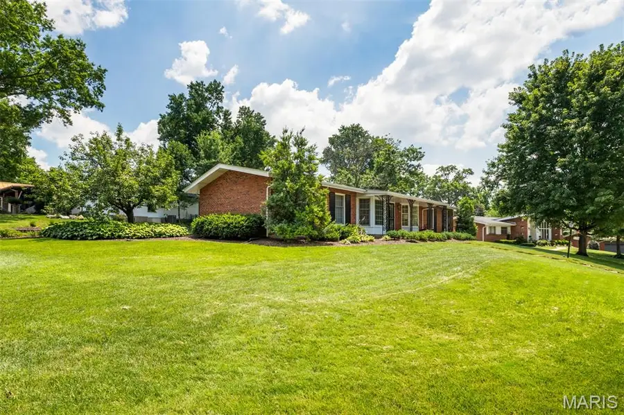 570 Flanders Drive, Warson Woods, MO 63122 - #3