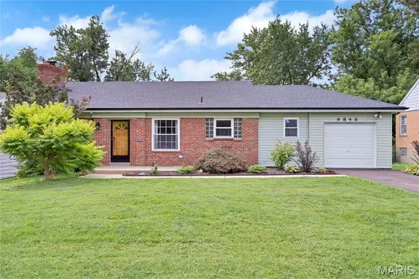 9846 Vasel Drive, St Louis, MO 63123