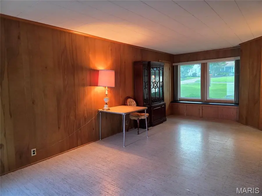 137 Woodridge Road, Saint Louis, MO 63122 - #3