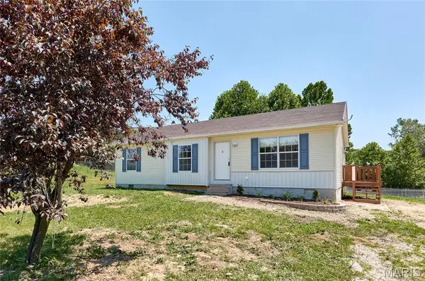 360 Julie Court, Elsberry, MO 63343