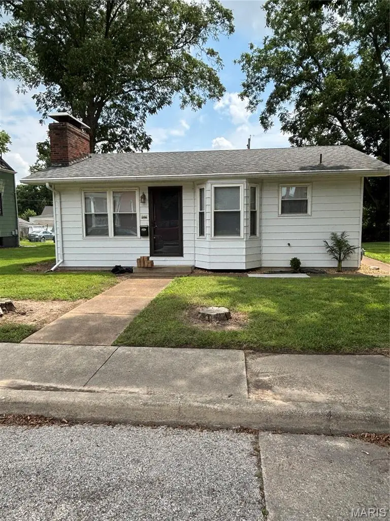 316 N Church Street, Belleville, IL 62220 - #2