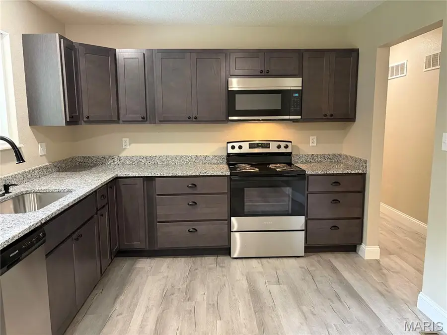 1 Madison Court, Villa Ridge, MO 63089 - #2