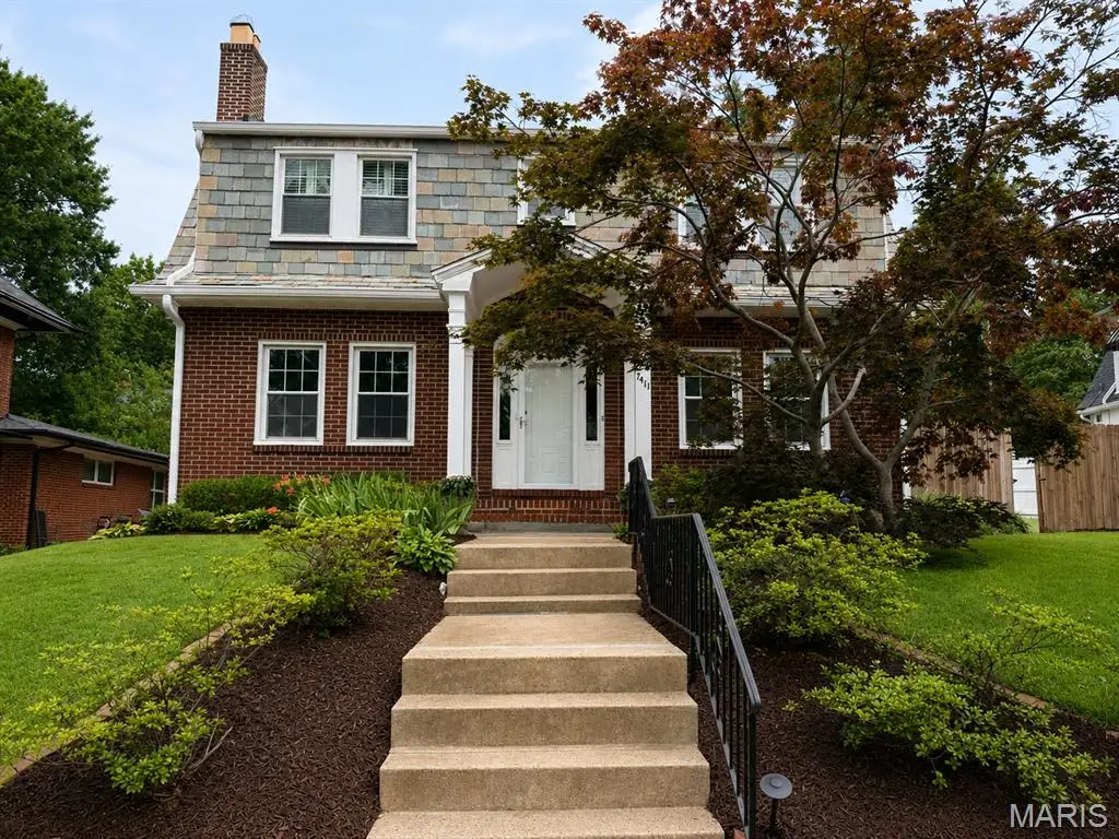 7411 Parkdale Avenue, Clayton, MO 63105 - #1