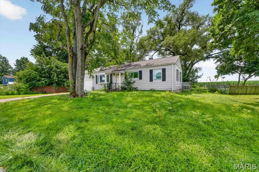 2610 Susan Avenue, Saint Charles, MO 63301 - #2