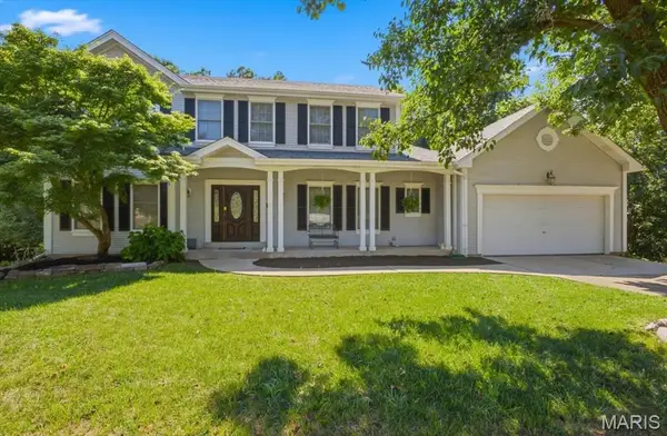 477 Redwood Forest Drive, Ballwin, MO 63021