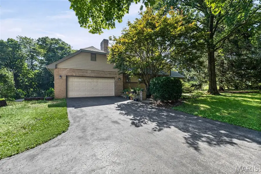 8 Harmin Lane, Collinsville, IL 62234 - #3