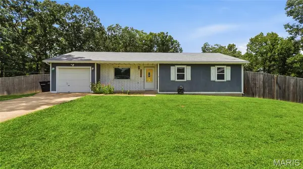 20599 Snicker Court, Waynesville, MO 65583