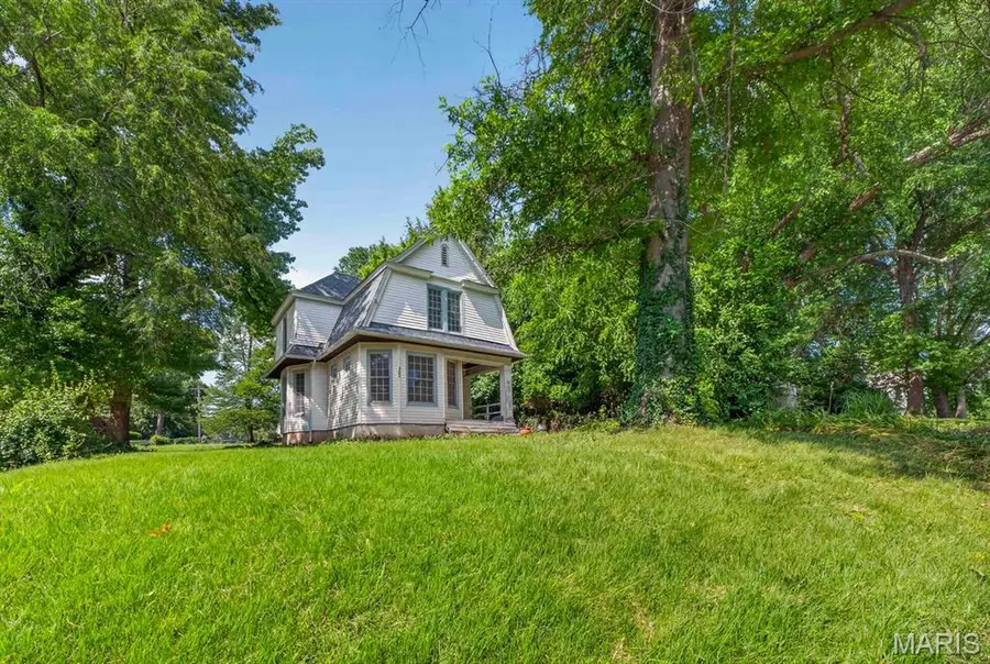 345 Tiffin Avenue, Ferguson, MO 63135 - #2