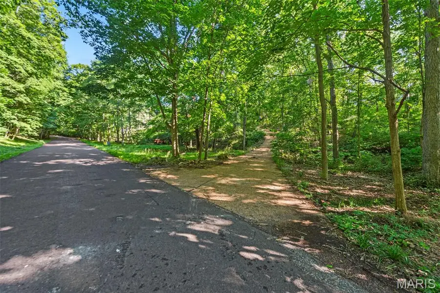 30 Rockwood Forest Valley, Eureka, MO 63025 - #2