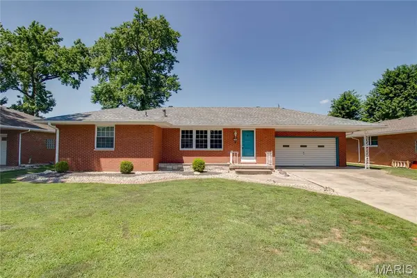5506 Ladue Drive, Godfrey, IL 62035