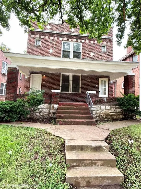 5034 Wabada Avenue, Saint Louis, MO 63113 - #2