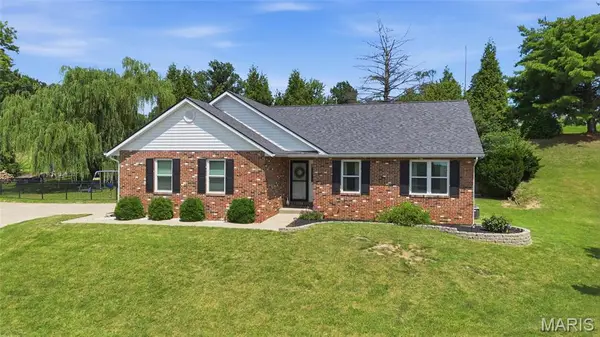 10 Spring Terrace Court, Columbia, IL 62236