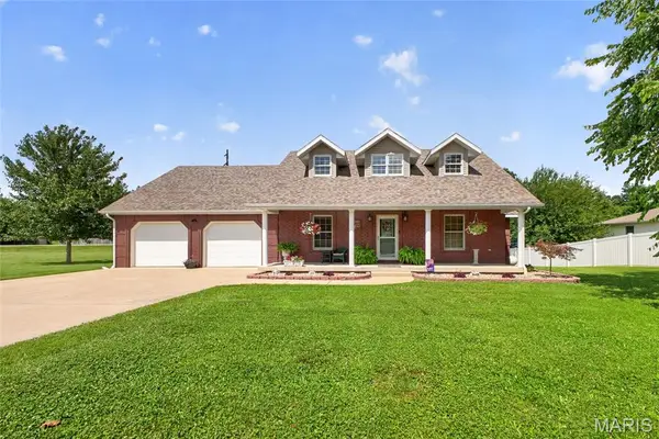 1269 Quail Valley Circle, Lebanon, MO 65536