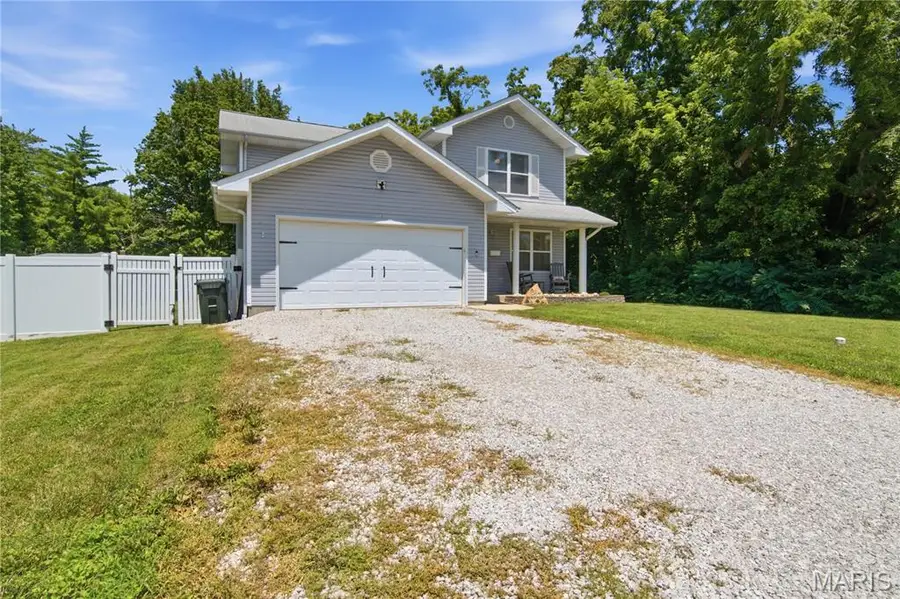 619 W Saint Louis Street, Columbia, IL 62236 - #2