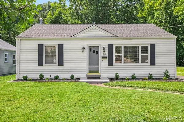 446 W Kirkham Avenue, Webster Groves, MO 63119