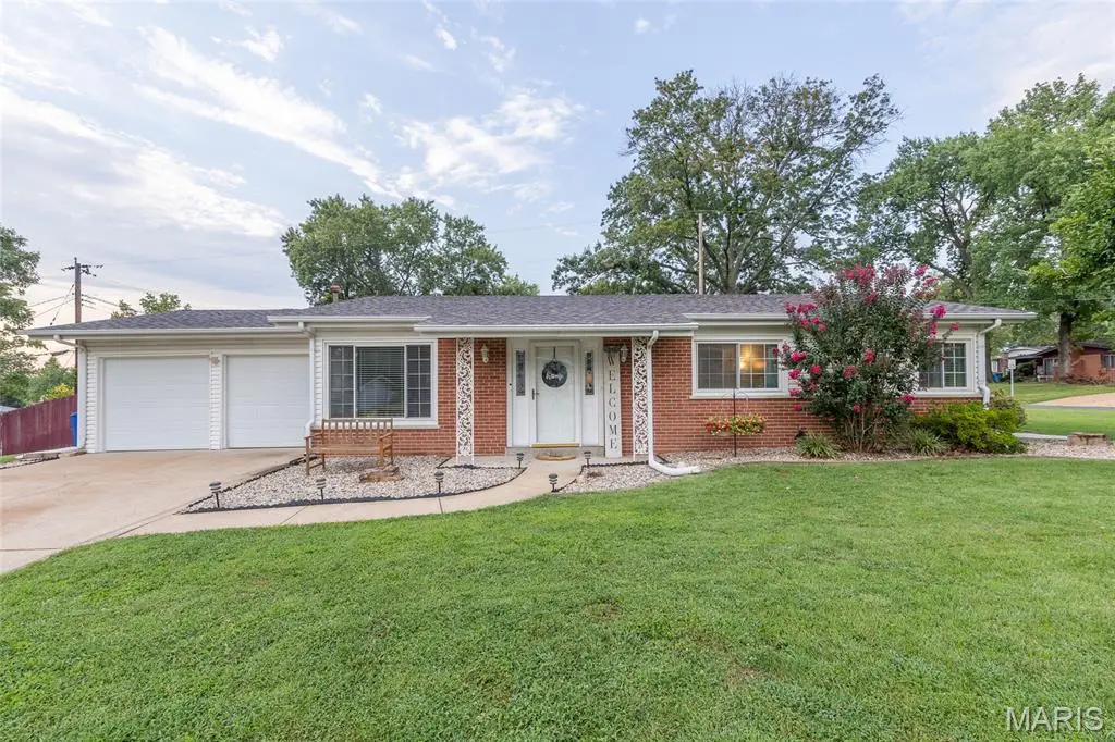 761 Chevron Drive, Saint Louis, MO 63125 - #1