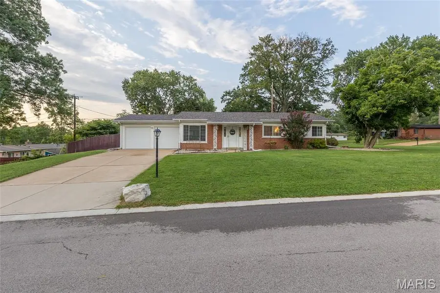 761 Chevron Drive, Saint Louis, MO 63125 - #3