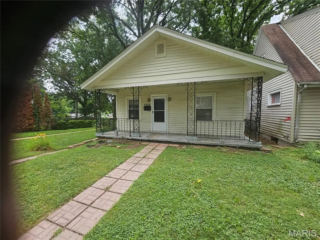 6546 Julian Avenue, Saint Louis, MO 63133 - #1